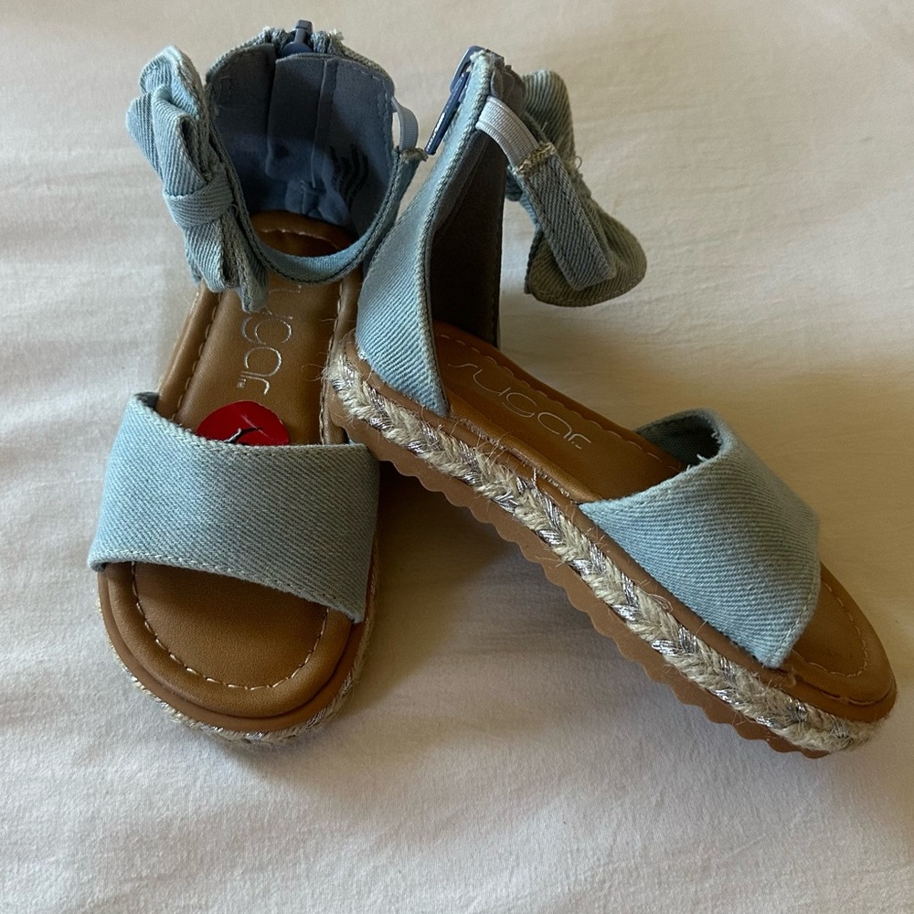 🆕 Sugar Girls Denim Blue Sandals with Bows Size 6 NWT
